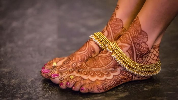 Women should not wear these 3 things after marriage 6 Gold anklet
