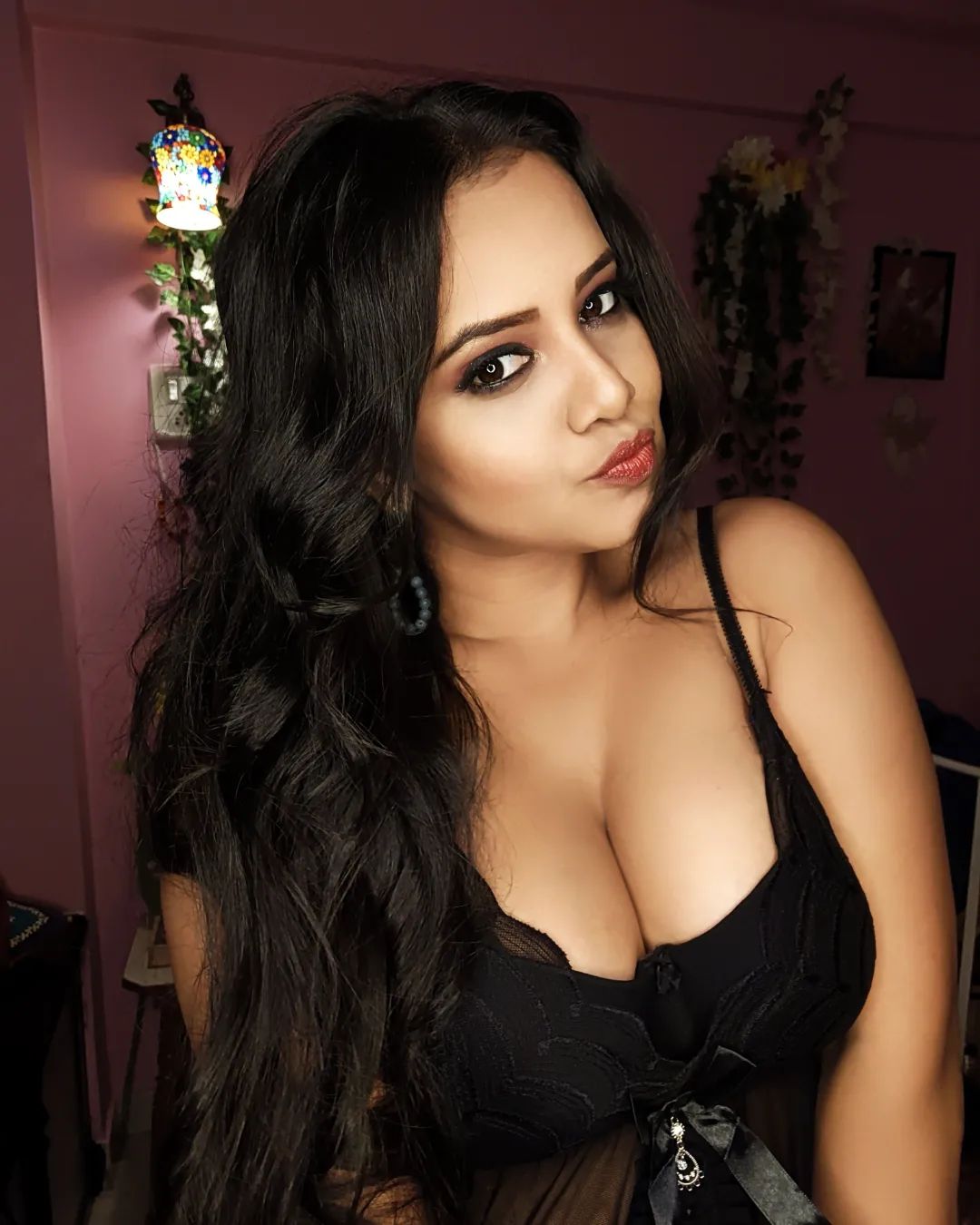 Priya Gamre Biography, Age, Height, Net Worth- Ullu Web Series Actress 5 priya gamre