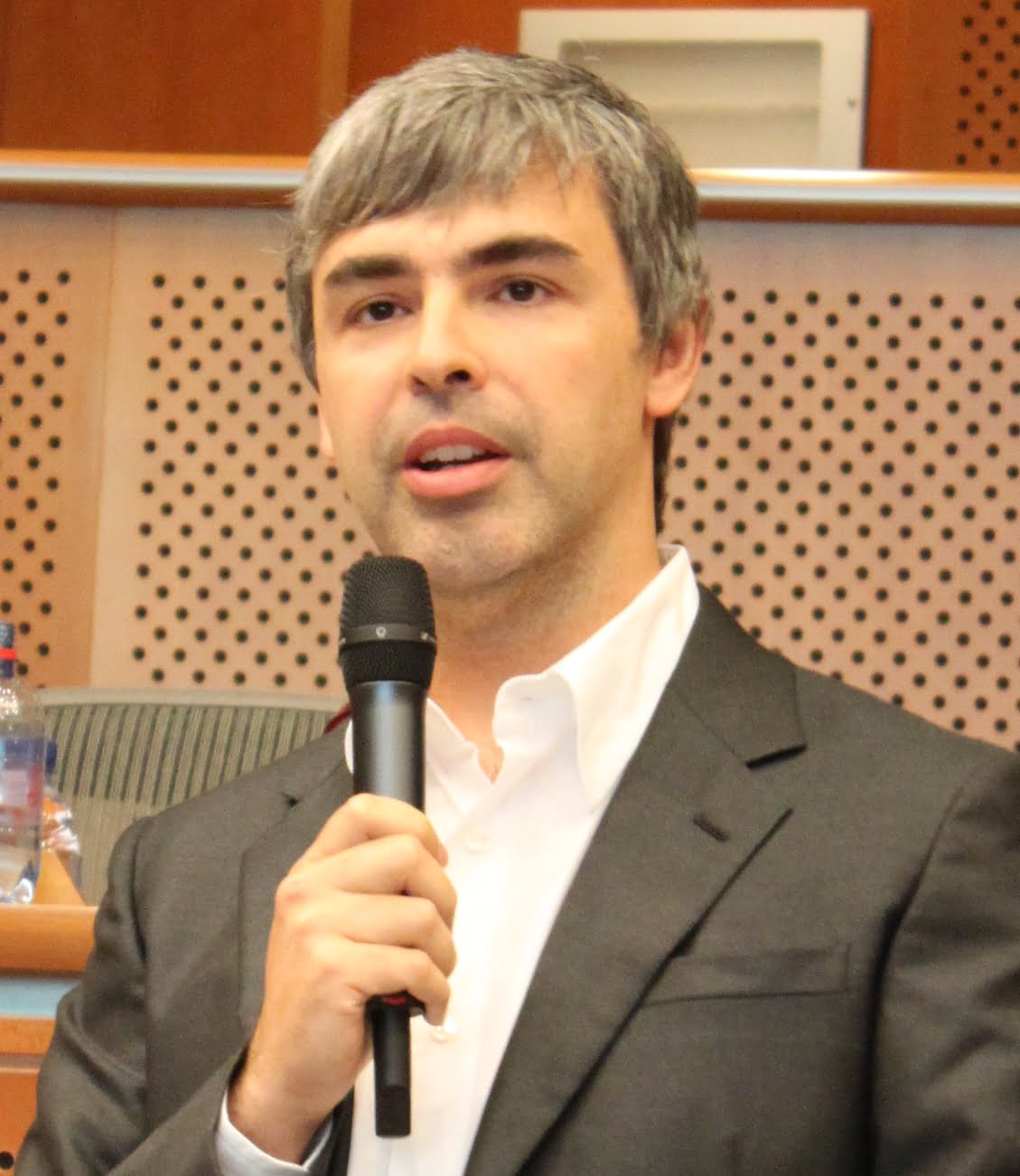 Larry Page Biography, Wiki, Wife, Salary, Net Worth, & More 7 Larry Page in the European Parliament 17.06.2009 cropped