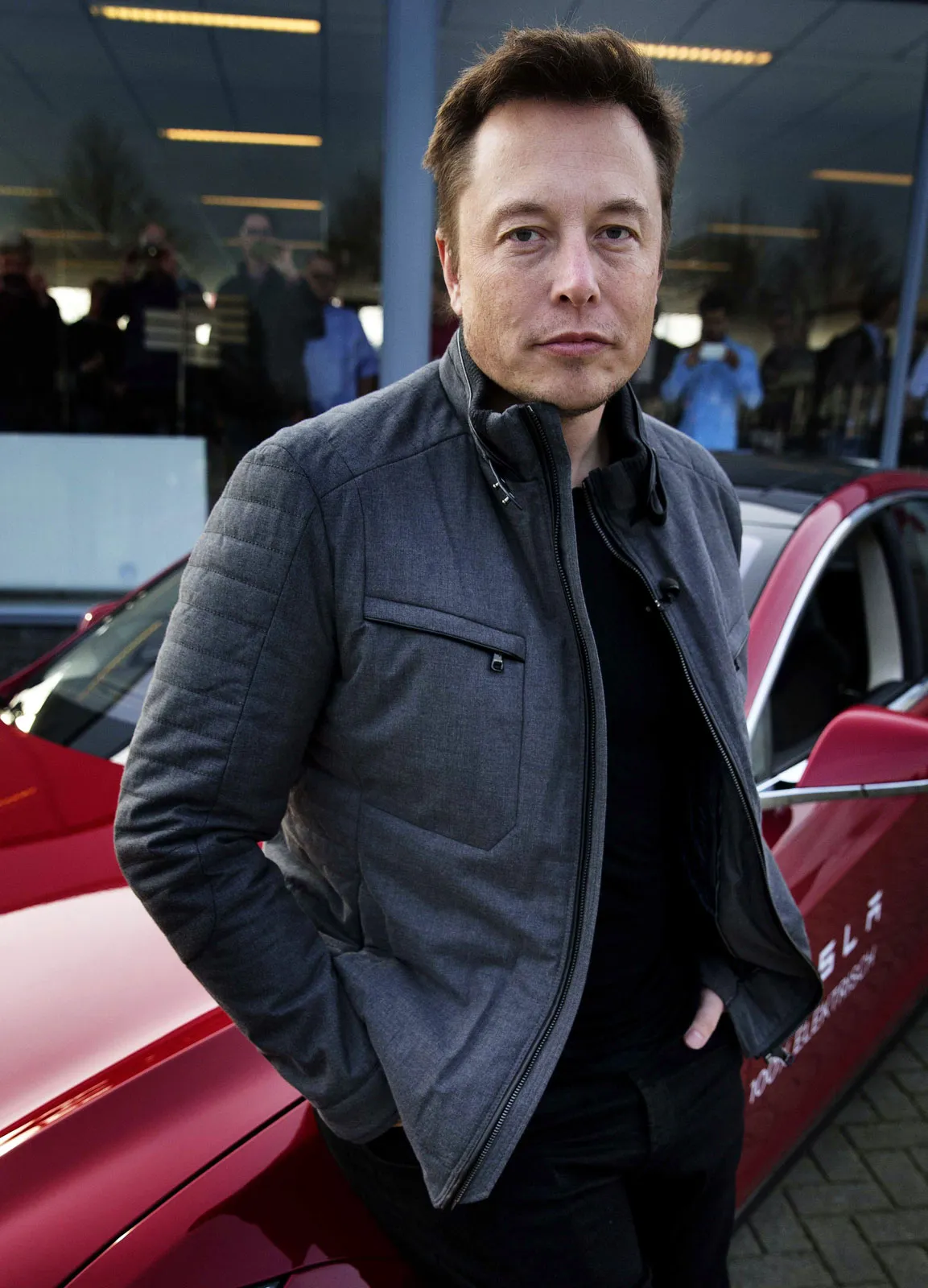 Elon Musk (American entrepreneur) Biography, Early life, Profile, Education Qualification 5 Telsa CEO Elon Musk 2014