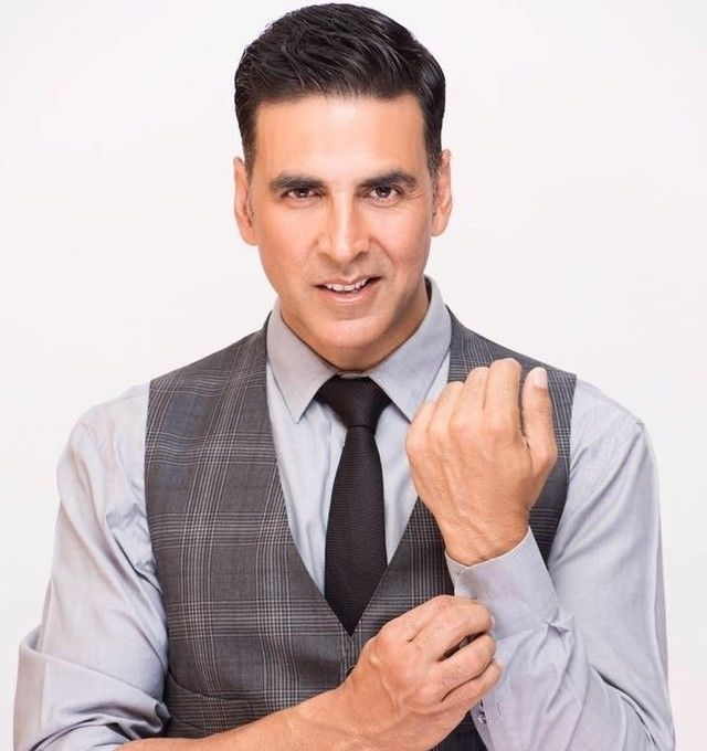 Akshay Kumar Wiki, Age, Height, Wife, Girlfriend, Children, Family & Biography 7 Akshay Kumar